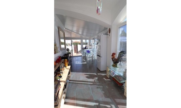 Resale - Freistehende Villa -
Hondón de las Nieves