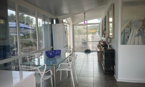 Resale - Freistehende Villa -
Hondón de las Nieves