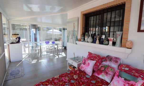 Resale - Freistehende Villa -
Hondón de las Nieves