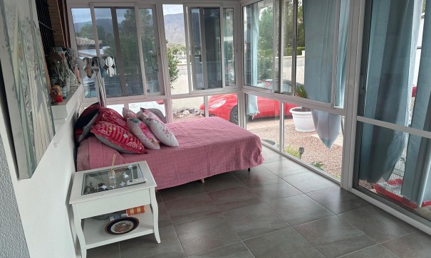 Resale - Freistehende Villa -
Hondón de las Nieves