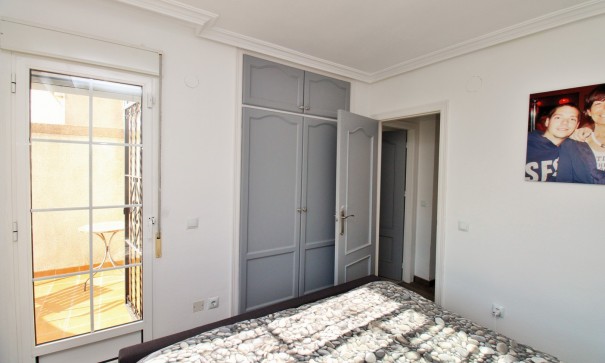 Resale - Stadthaus -
Villamartín