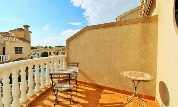 Resale - Stadthaus -
Villamartín