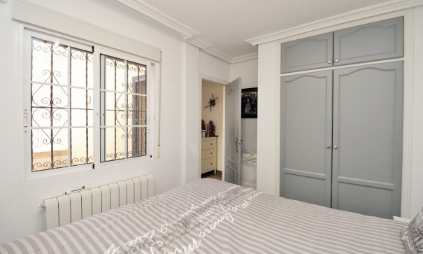 Resale - Stadthaus -
Villamartín