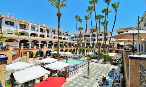 Resale - Stadthaus -
Villamartín