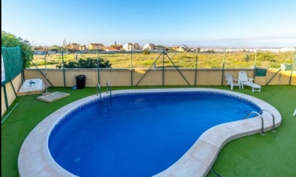 Sale - Town house -
Torrevieja - Torreblanca