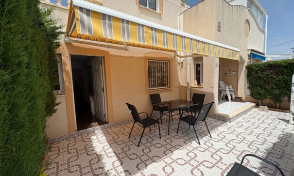 Sprzedaż - Apartament mieszkanie -
Torrevieja