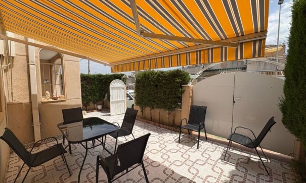 Sprzedaż - Apartament mieszkanie -
Torrevieja