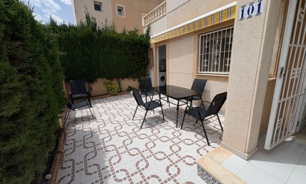 Sprzedaż - Apartament mieszkanie -
Torrevieja