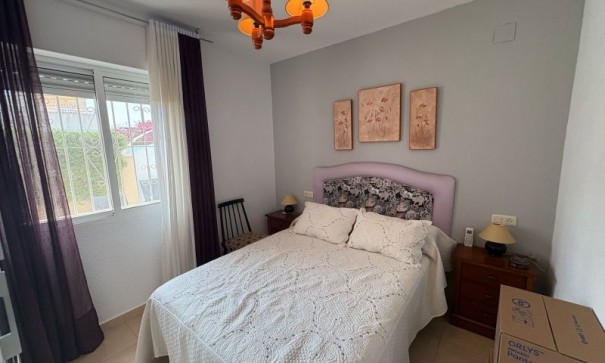 Sprzedaż - Apartament mieszkanie -
Torrevieja