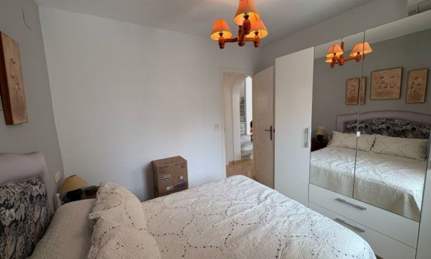 Sprzedaż - Apartament mieszkanie -
Torrevieja