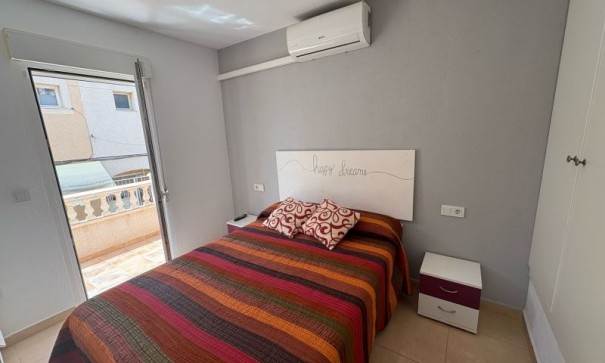Sprzedaż - Apartament mieszkanie -
Torrevieja