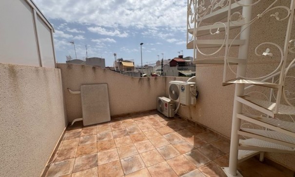 Sprzedaż - Apartament mieszkanie -
Torrevieja