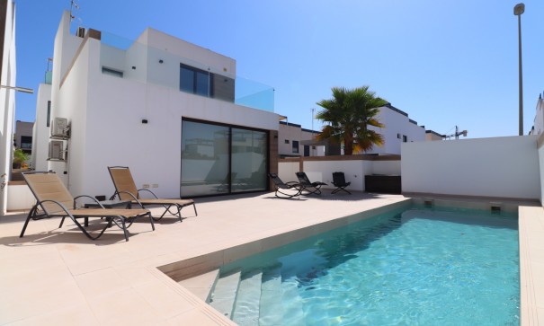 Fritliggende villa - Videresalg - Benijofar -
                Benijofar - Village