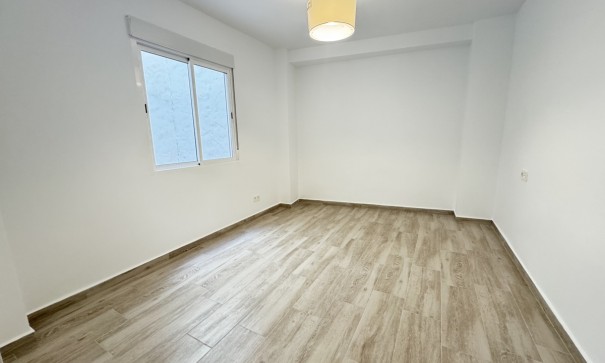 Venta - Apartamento piso -
Torrevieja