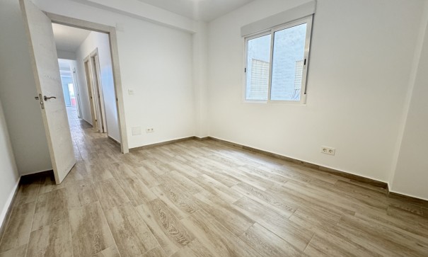 Venta - Apartamento piso -
Torrevieja