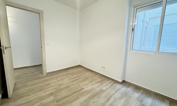 Venta - Apartamento piso -
Torrevieja