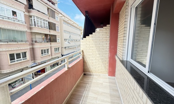 Venta - Apartamento piso -
Torrevieja