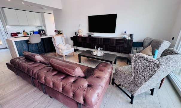 Venta - Chalet Independiente -
Algorfa