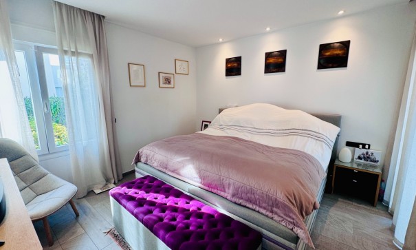 Venta - Chalet Independiente -
Algorfa