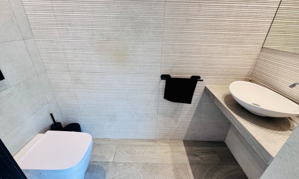 Venta - Chalet Independiente -
Algorfa