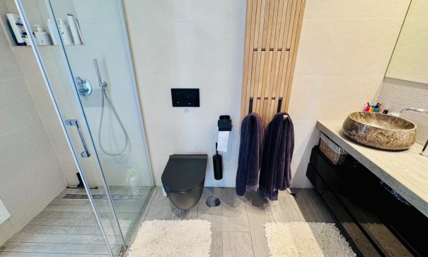 Venta - Chalet Independiente -
Algorfa