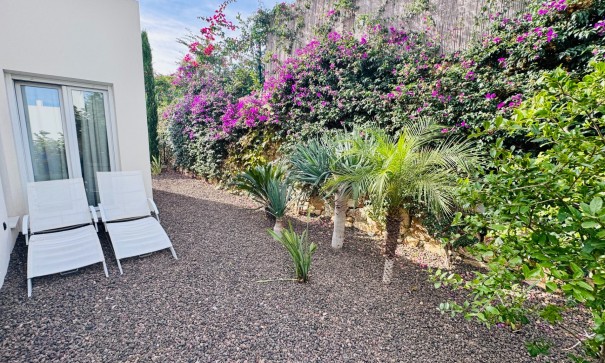 Venta - Chalet Independiente -
Algorfa