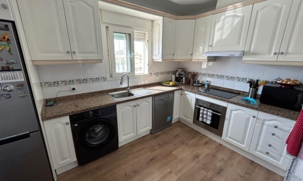 Videresalg - Fritliggende villa -
San Miguel de Salinas