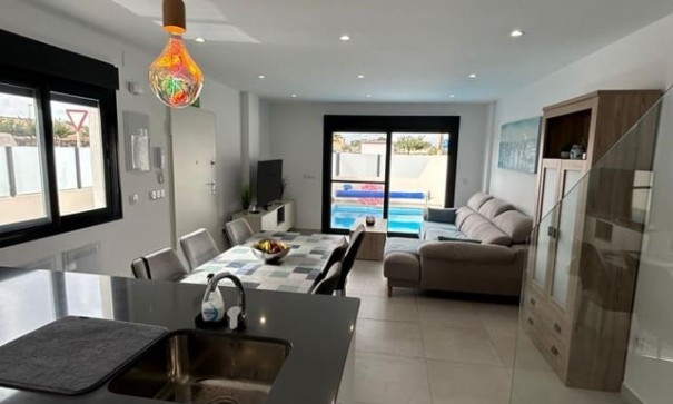 Återförsäljning - Villa i parhus -
Santiago de la ribera - Santiago de la Ribera