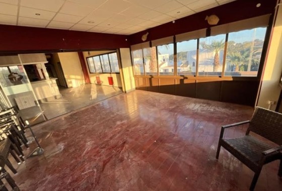 Revente - Commercial -
Orihuela Costa