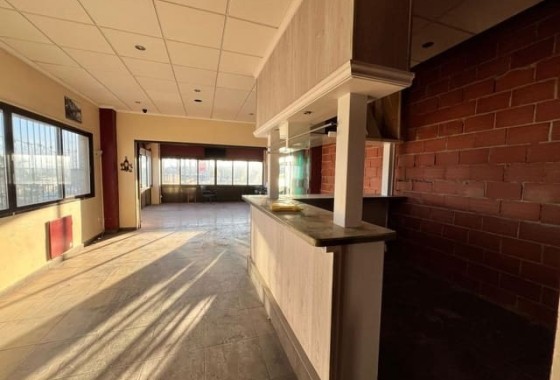 Revente - Commercial -
Orihuela Costa