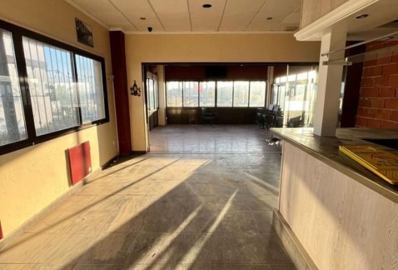 Revente - Commercial -
Orihuela Costa