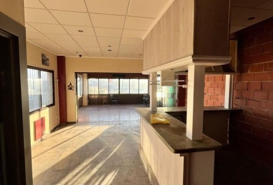 Revente - Commercial -
Orihuela Costa