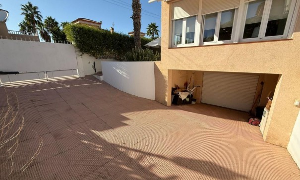 Revente - Villa Individuelle -
San Miguel de Salinas