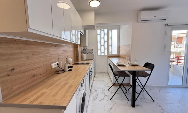 Sale - Apartment Flat -
Torrevieja - Playa del Cura