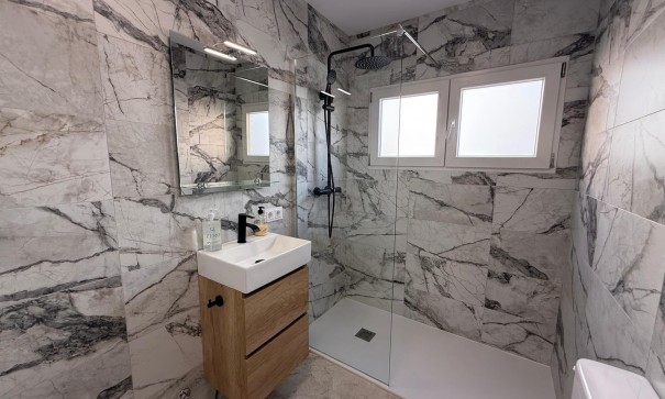 Sale - Apartment Flat -
Torrevieja - Playa del Cura