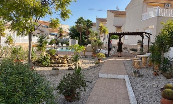 Sale - Detached Villa -
Ciudad Quesada - Rojales - Airstrip