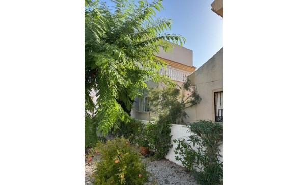 Sale - Detached Villa -
Ciudad Quesada - Rojales - Airstrip