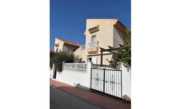 Sale - Detached Villa -
Ciudad Quesada - Rojales - Airstrip