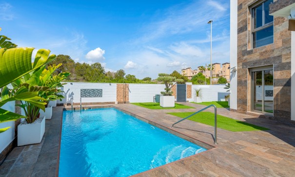 Herverkoop - Vrijstaande Villa -
Orihuela Costa - Pau 8*