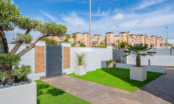 Herverkoop - Vrijstaande Villa -
Orihuela Costa - Pau 8*