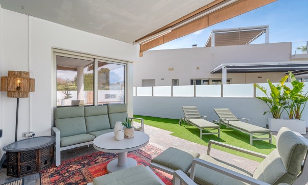 Herverkoop - Vrijstaande Villa -
Orihuela Costa - Pau 8*