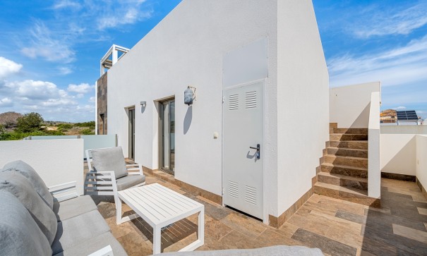 Herverkoop - Vrijstaande Villa -
Orihuela Costa - Pau 8*