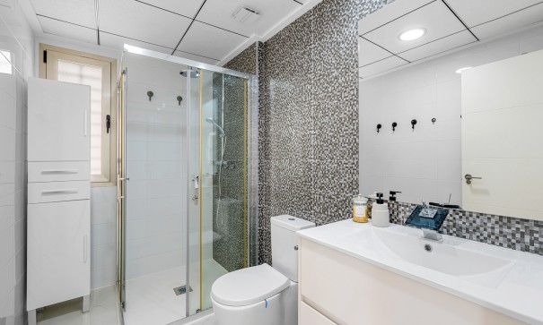 Herverkoop - Vrijstaande Villa -
Orihuela Costa - Pau 8*