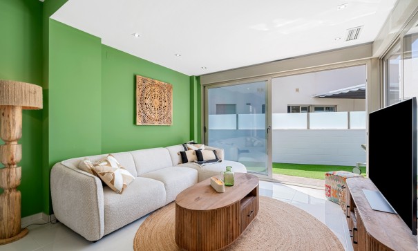 Herverkoop - Vrijstaande Villa -
Orihuela Costa - Pau 8*