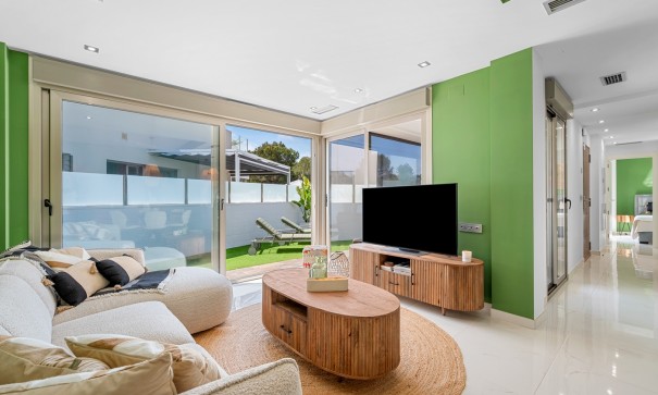 Herverkoop - Vrijstaande Villa -
Orihuela Costa - Pau 8*