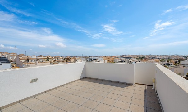 Herverkoop - Vrijstaande Villa -
Orihuela Costa - Pau 8*