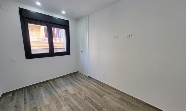 Revente - Appartement -
Torrevieja - Playa del Cura
