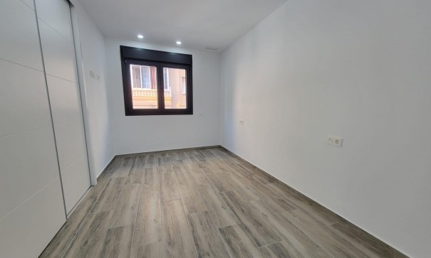 Revente - Appartement -
Torrevieja - Playa del Cura