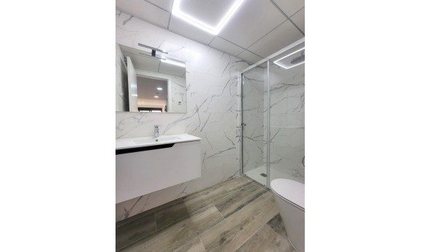 Revente - Appartement -
Torrevieja - Playa del Cura