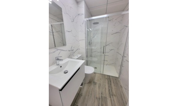 Revente - Appartement -
Torrevieja - Playa del Cura